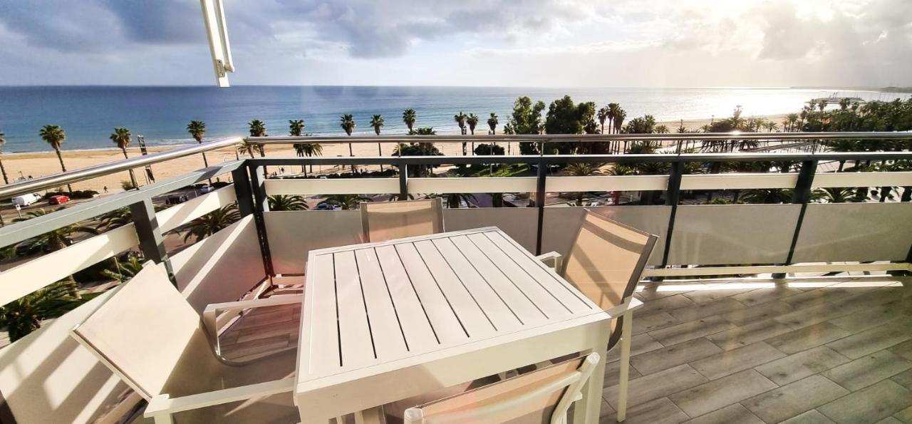 Fantastic Sea View On The Beach ซาลอว์ ภายนอก รูปภาพ